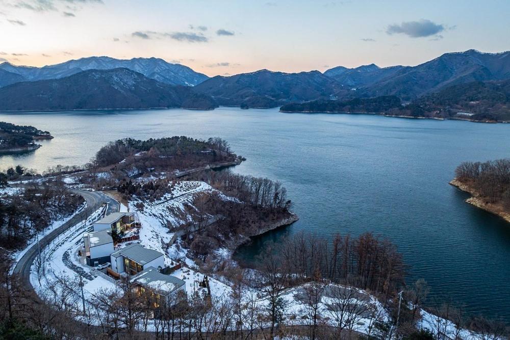 Jecheon The Shine Cheongpung Exterior foto